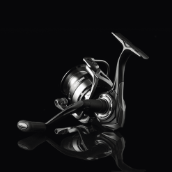 Savage Gear SG4 4000H FD 7 Savage Gear SG4 4000H FD -Guideline Verkäufe SGP002 1 1280x1280