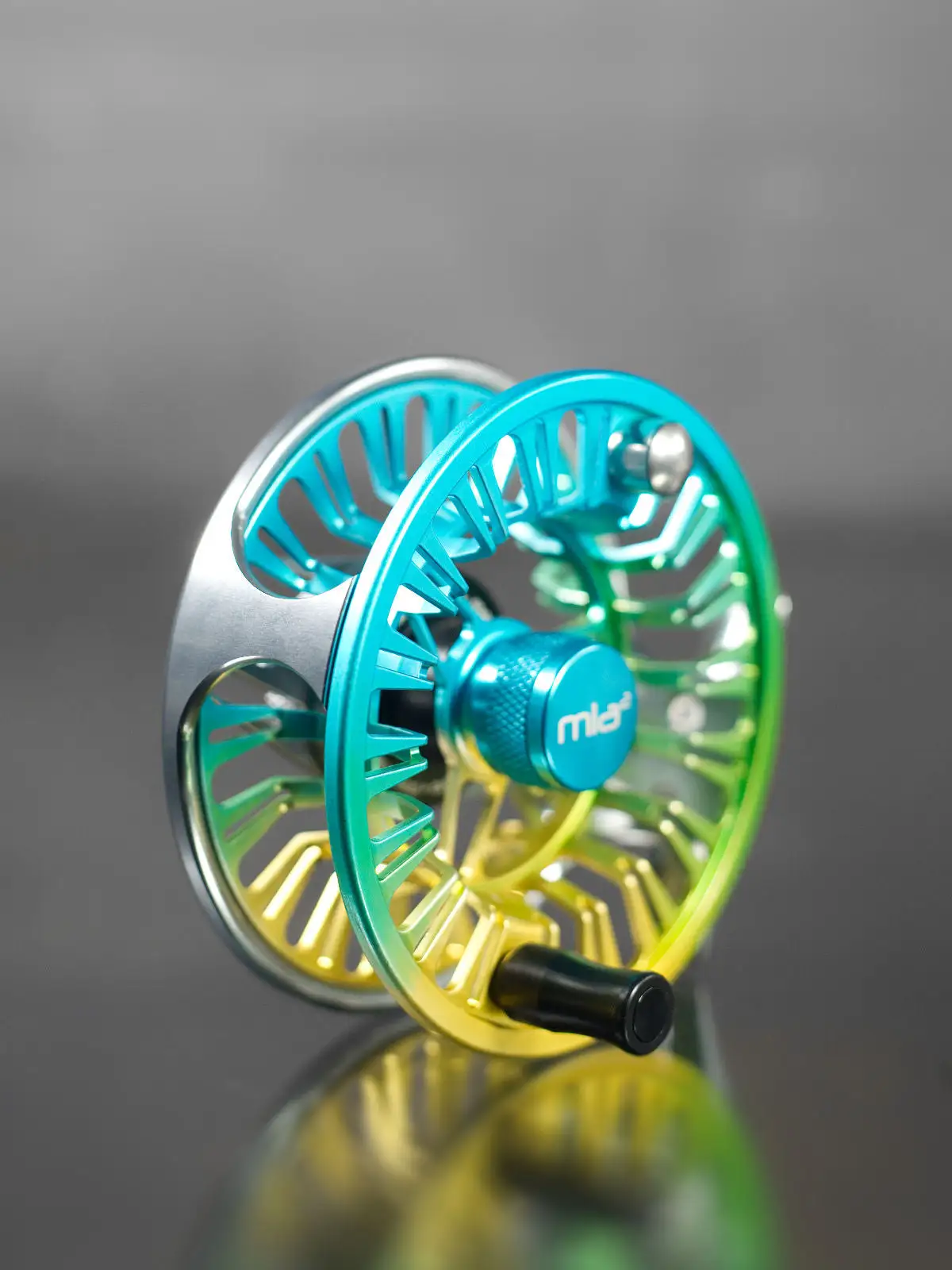 Marlo Flyfishing Marlo Mla² Fliegenrolle Titan/Blue-Gold-Fade 5 Marlo Flyfishing Marlo Mla² Fliegenrolle Titan/Blue-Gold-Fade – Bild 3